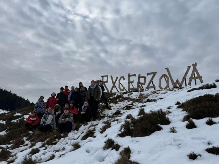 20251208_175844135_iOS